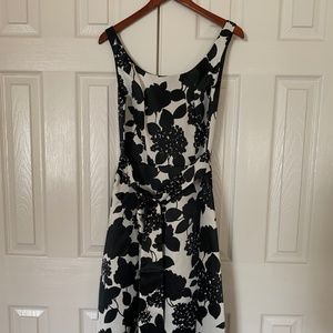 White House Black Market Black & White Floral dress